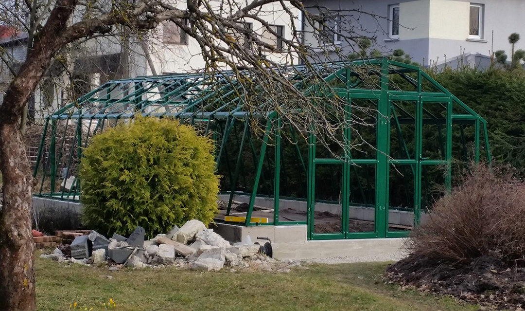 Kasvuhoone erinevate karkasside plussid ja miinused